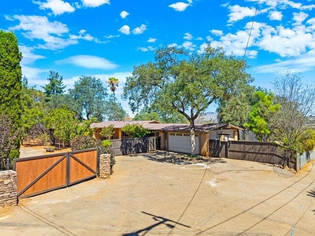 Building Photo - 1448 Terracita Ln