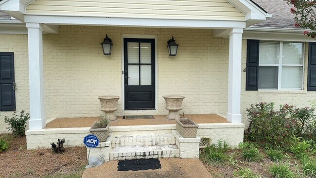 Building Photo - 274 Logan Lee Loop