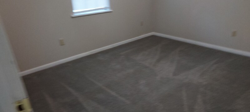 Building Photo - 209 Hazel Dr