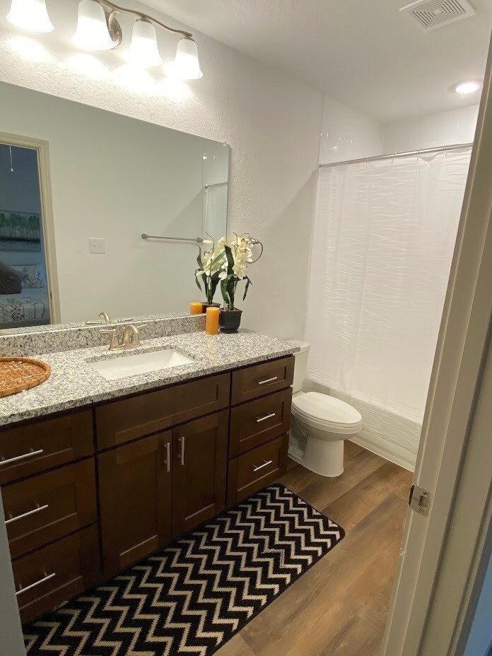 In Suite Bathroom - 7511 Gramercy Way