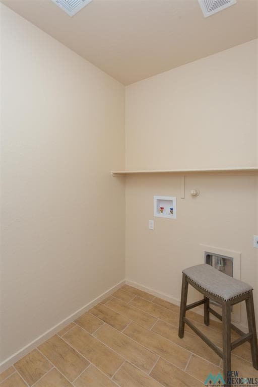 Building Photo - 8 Twin Berry Ct