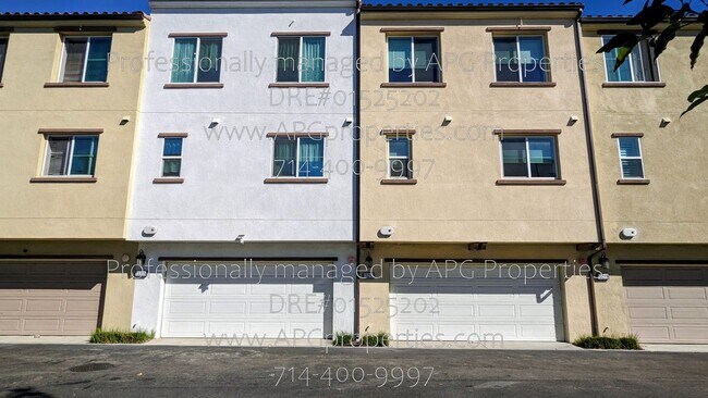 Building Photo - 13217 San Antonio Dr