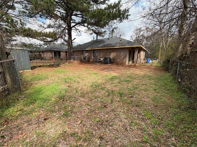 Building Photo - 463 Durden Rd