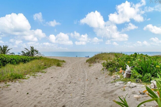 Building Photo - 1932 NE 7th St