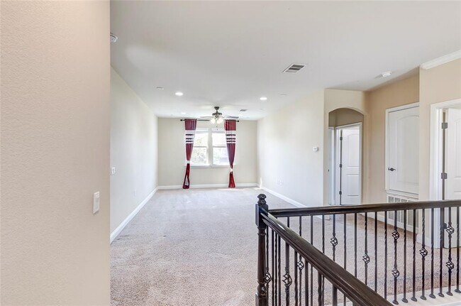 Building Photo - 16009 Jeffs Ln