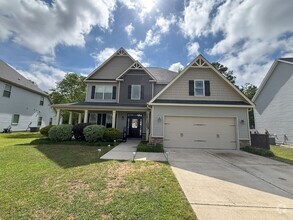 Building Photo - Big & Beautiful on Bear Run!