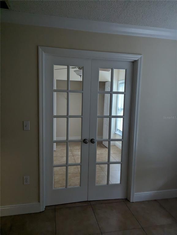 Building Photo - 2071 Dixie Belle Dr