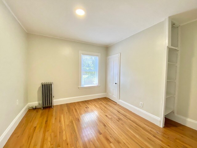 Building Photo - 84 Day St