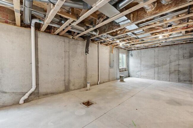 Building Photo - Brand new 3BR /2.5BA Home - Available now!