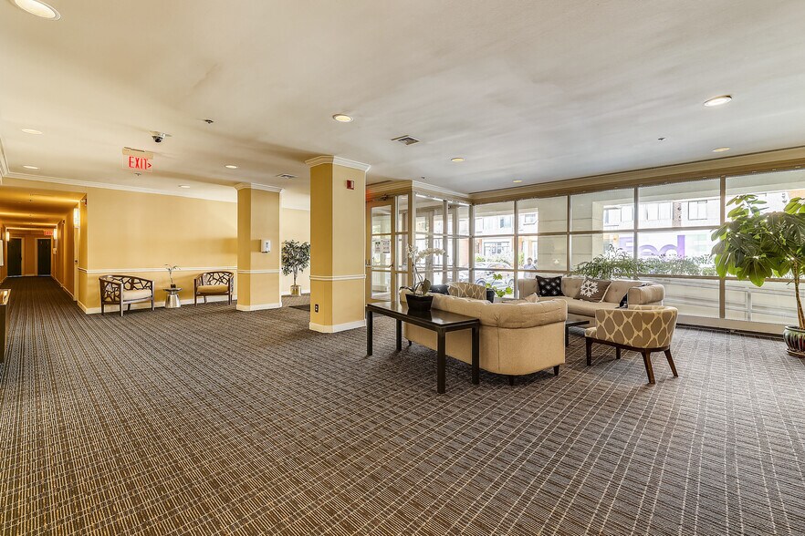 Building Photo - 1200 Braddock Pl