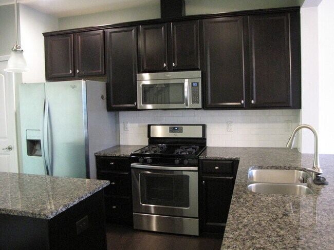 Building Photo - 42 Intuition Cir