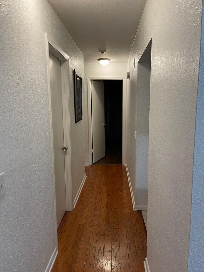 Building Photo - 5440 S Macdill Ave