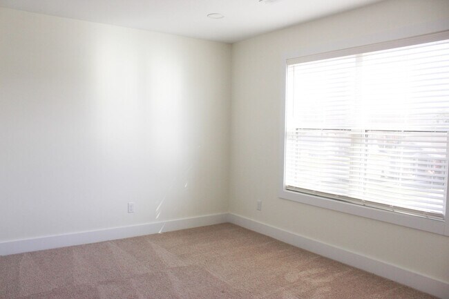 Building Photo - Brand New 3 Bedroom Home with Maintenance Free Living