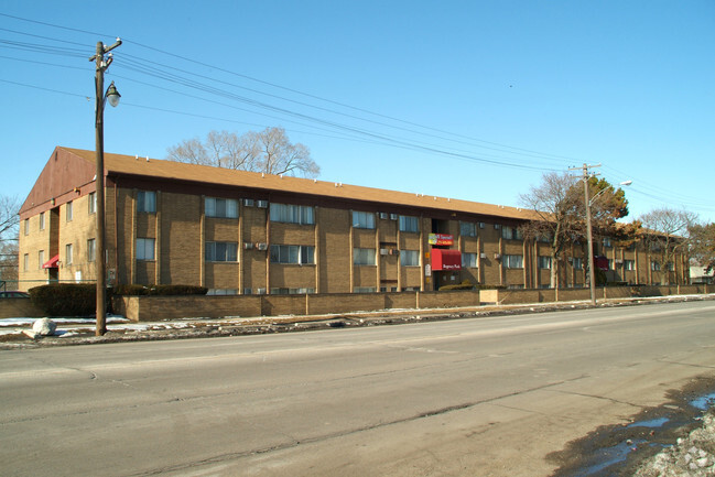 Primary Photo - Regency Apartments