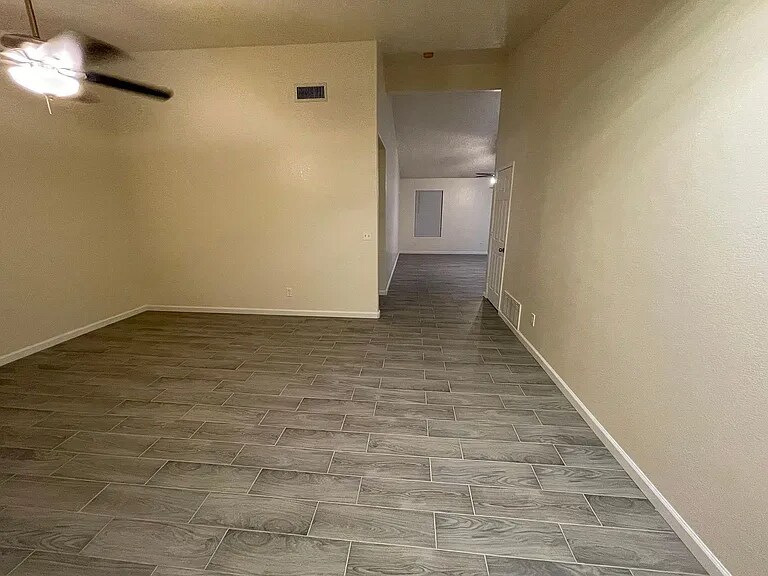 Building Photo - 8019 S Muddy Creek Dr