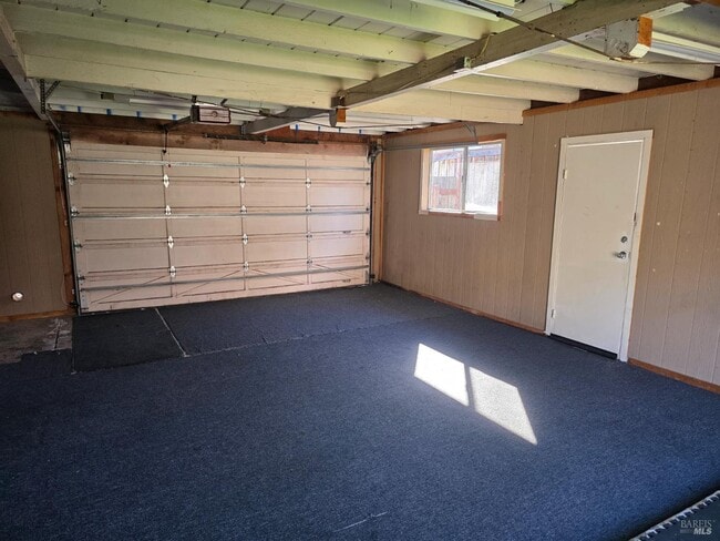 Building Photo - 127 Casswall St