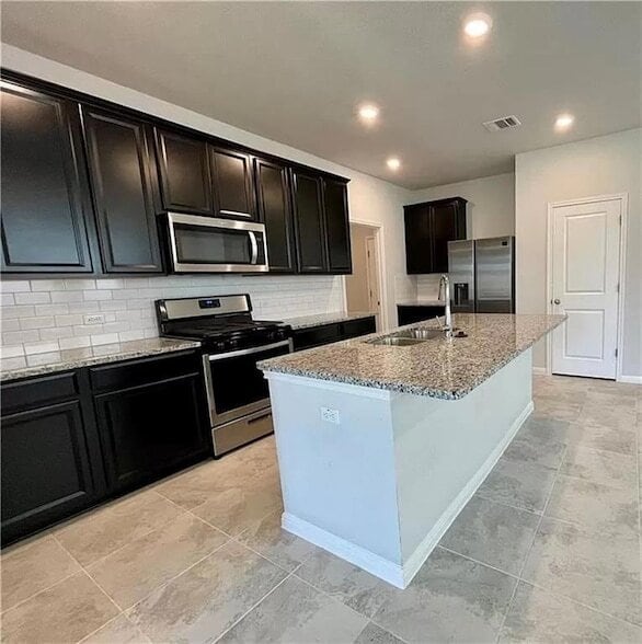 Building Photo - 317 Serpens St