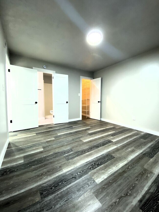 Building Photo - Available for Immediate Move-in!!!