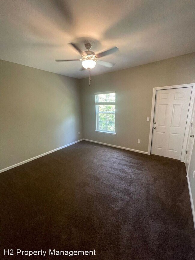 Building Photo - 3 br, 3 bath House - 2212 Cedarbrook Court