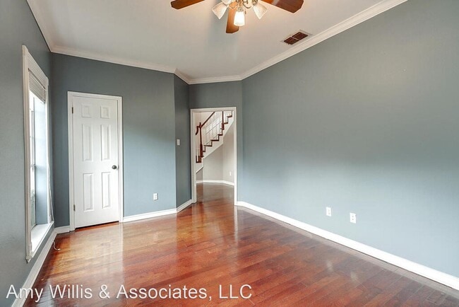 Building Photo - 4 br, 2.5 bath House - 7009 Brandon Dr