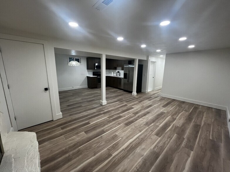 Building Photo - 6836 S 1495 E