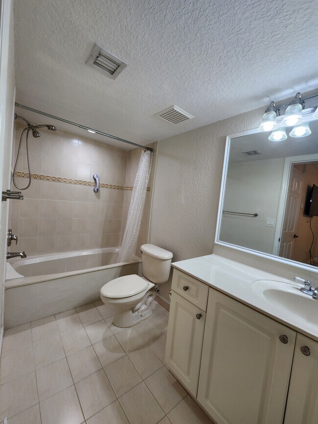 Building Photo - 21000 SW 87th Ave