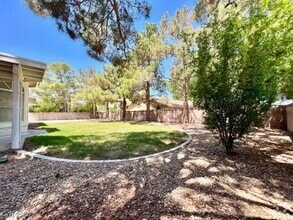 Building Photo - 1740 Camara Dr