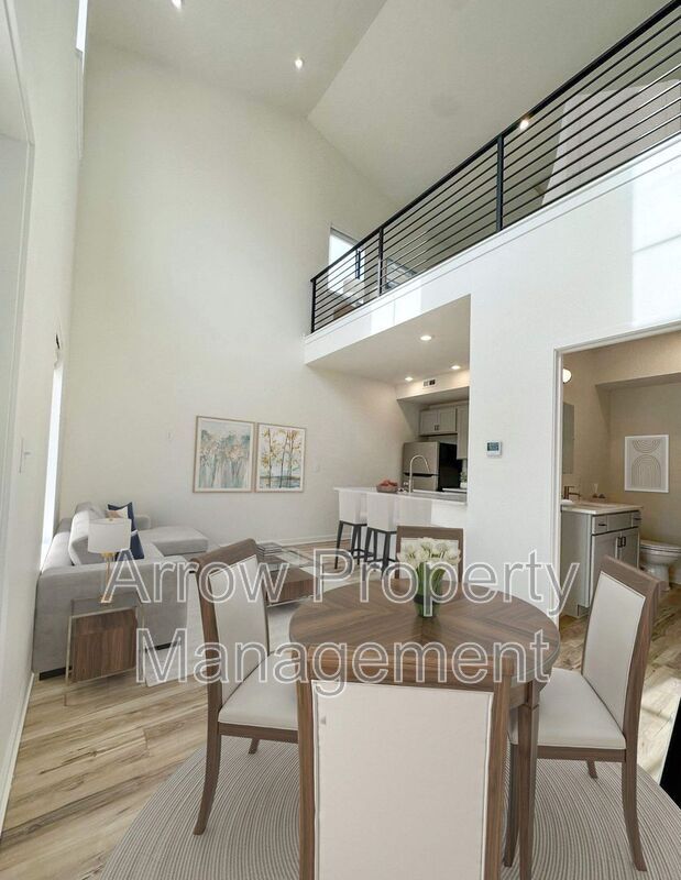 Building Photo - 2230 R St