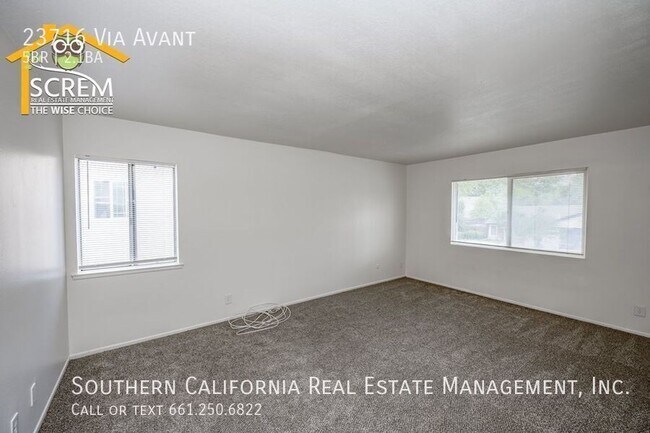 Building Photo - 23716 Vía Avant