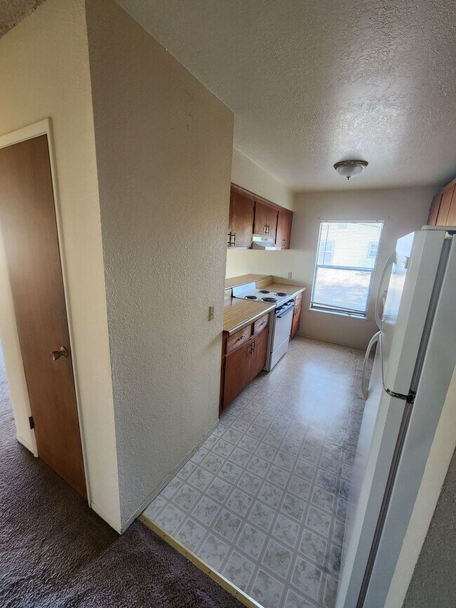 Building Photo - Swazey Apartments -