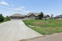 Building Photo - 9240 Highland Springs Dr