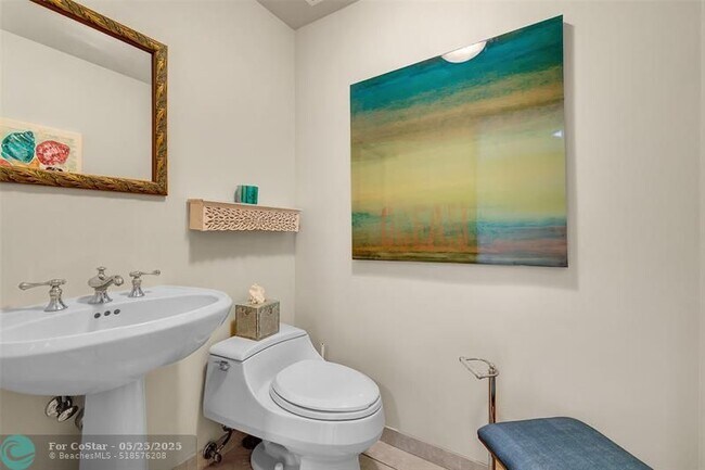Building Photo - 6051 N Ocean Dr