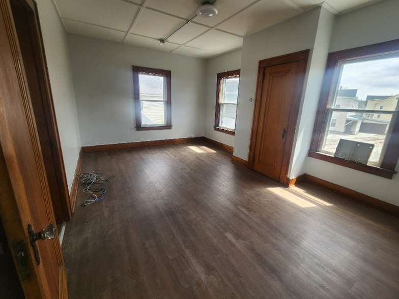 Building Photo - 4 Blackwell St