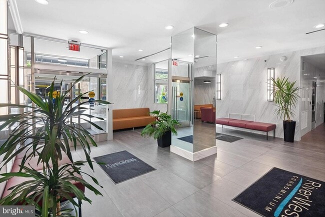 Building Photo - 2101 Chestnut St