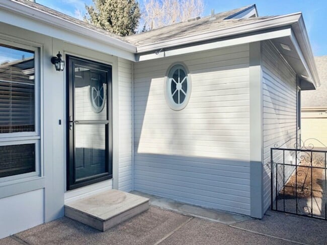 Building Photo - Exceptional 2 Bedroom, 2 Bath Ranch Townhome with 2 Car Attached Garage in Fort Collins, CO
