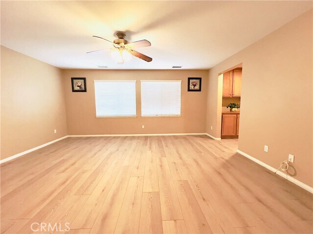 Building Photo - 17231 Greentree Dr