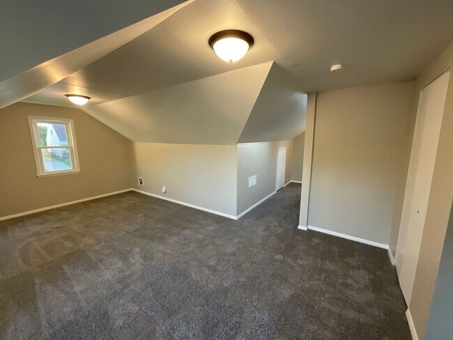 Building Photo - 5418 Charles Ave