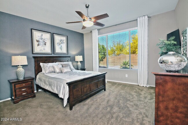 Building Photo - 4394 N Hummingbird Dr