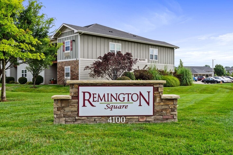 Building Photo - Remington Square