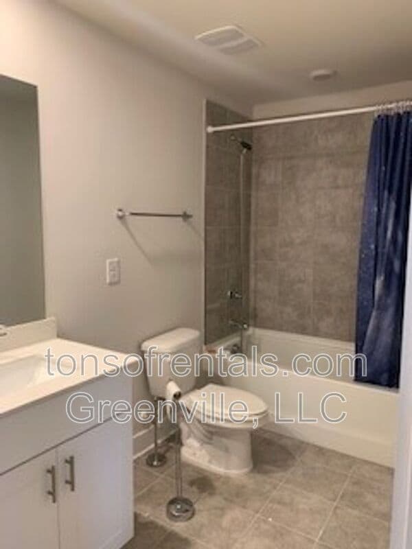 Building Photo - 34 Galley Ln