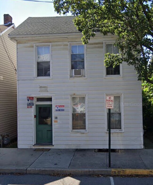 Primary Photo - 38 N Earl St