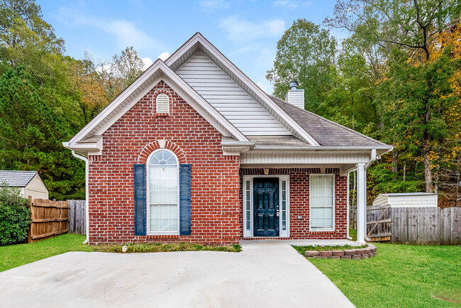 Primary Photo - Inviting 3 Bedroom