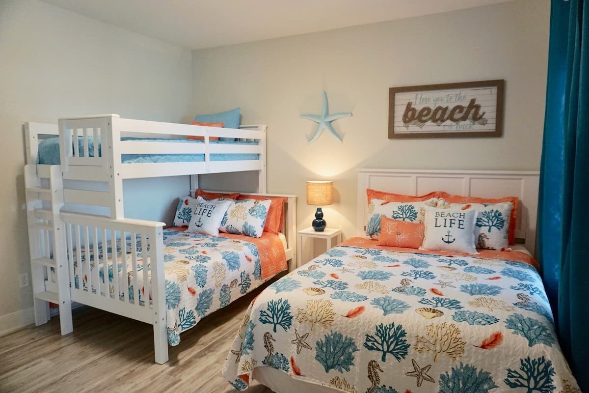 Building Photo - 14802 Whitecap Blvd