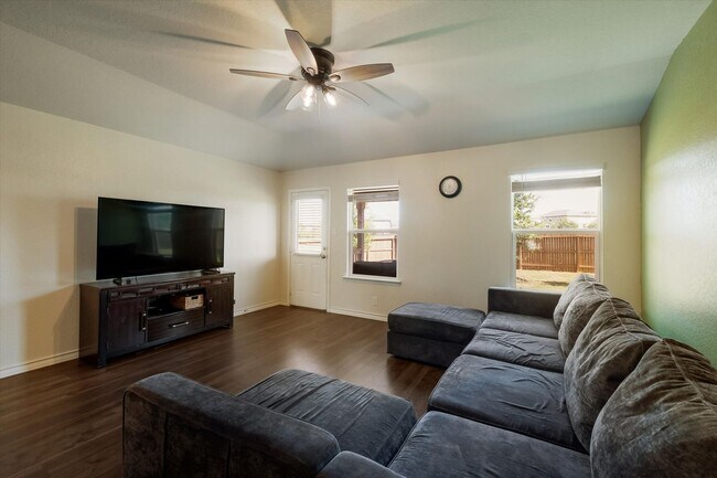 Building Photo - *MOVE IN SPECIAL: HALF OFF OF DECEMBER 2025 RENT, IF MOVED IN BY NOVEMBER 2025*