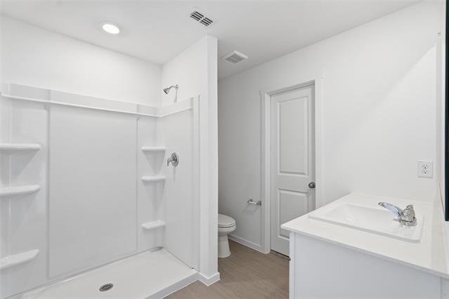 Building Photo - 3900 Pontchartrain Pkwy