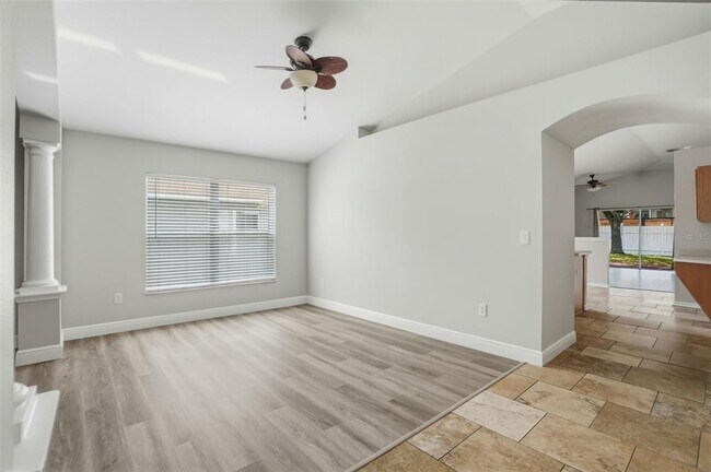 Building Photo - 3816 Beaumont Loop