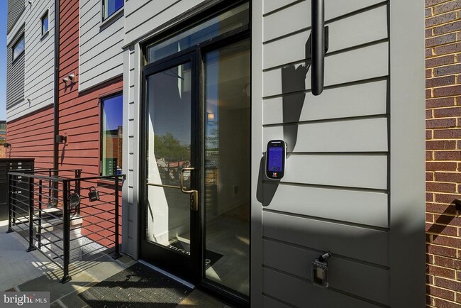 Building Photo - 4347 Harrison St NW