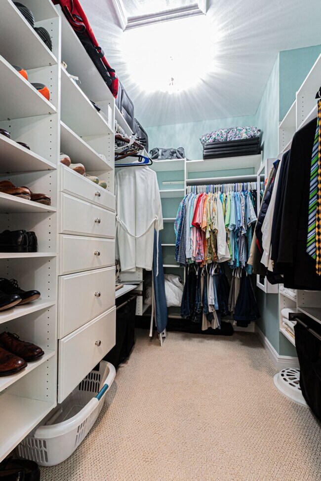 Building Photo - Seasonal or Annual Luxury Home With Pool in Reflection Lakes - AVAIL APRIL-FORWARD