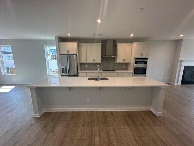 Building Photo - 352 Skylar Ct SE