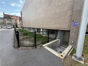 Building Photo - 130 Linwood Ave